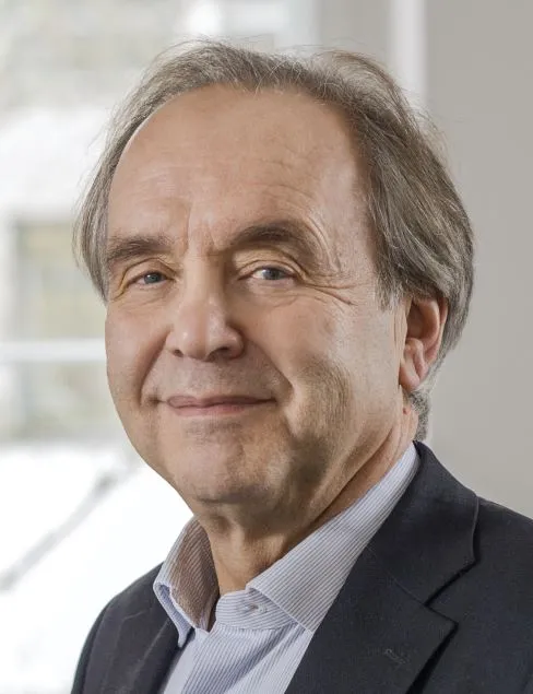 Professor Klaus MAINZER